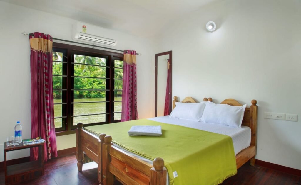 houseboat of kerala