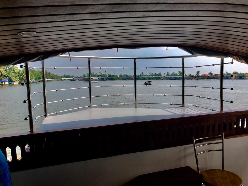 upperdeck 1 bed boat house alleppey